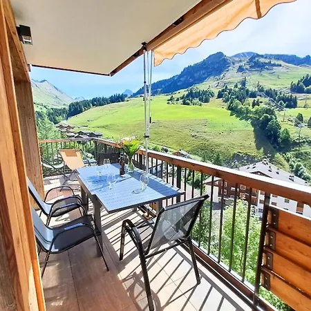 Spacious 8-person With Mountain Views * Le Grand-Bornand